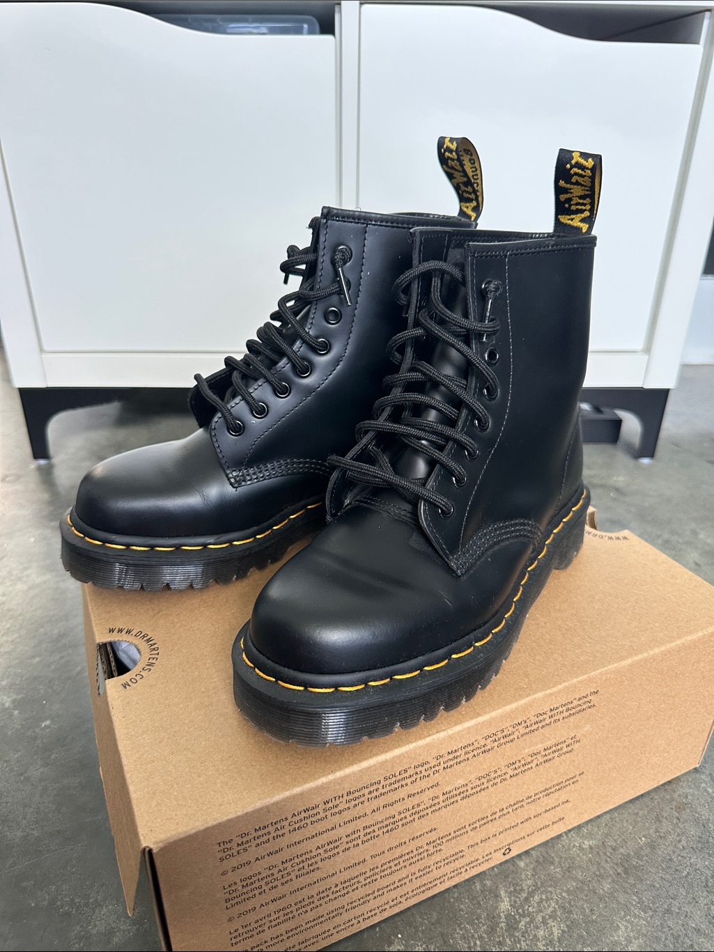 Dr. Martens Bex 1460 Smooth Black Lace-Up Platform Boots Yellow Stitching Us8